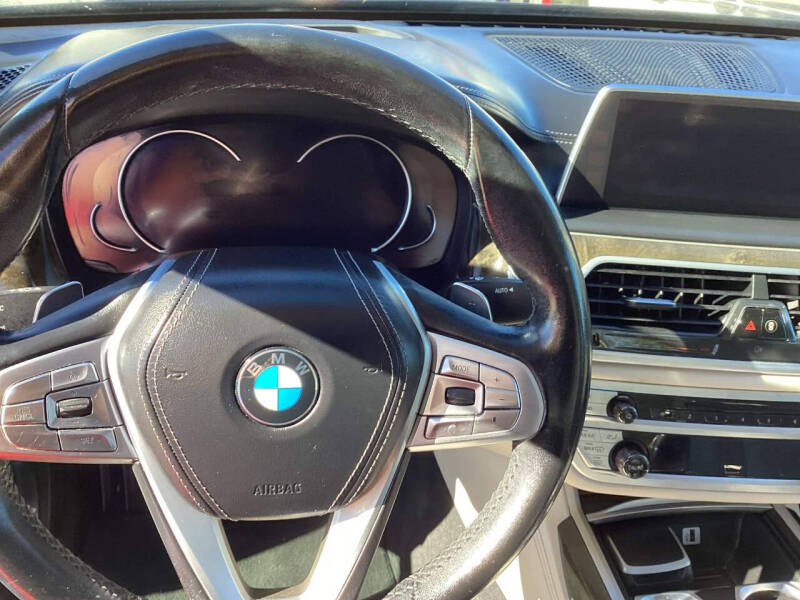 2017 BMW 7 Series 740i