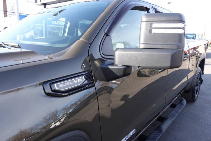 2024 GMC Sierra 1500 Elevation