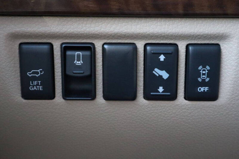 2014 Nissan Armada Platinum