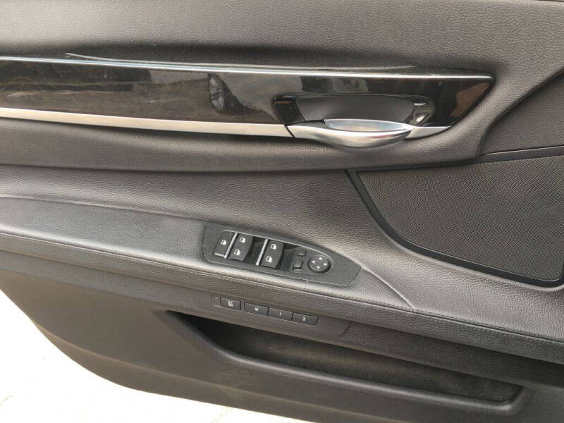 2014 BMW 7 Series 740i