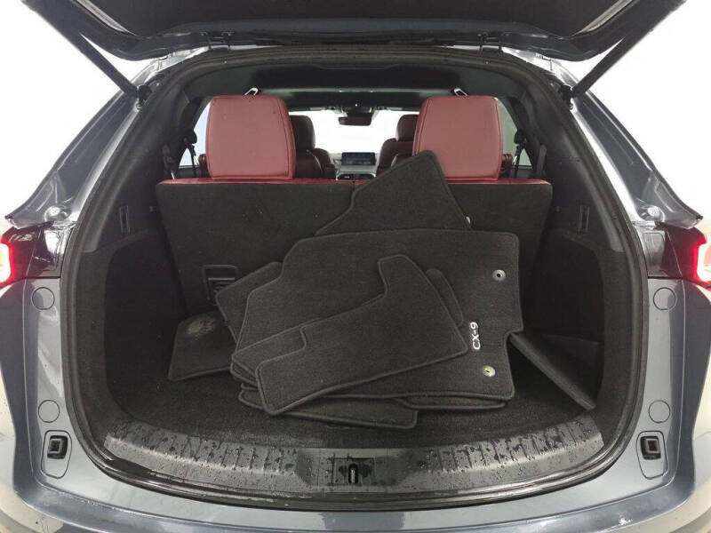 2023 Mazda CX-9 Carbon Edition