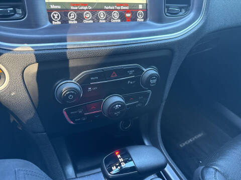 2017 Dodge Charger SXT