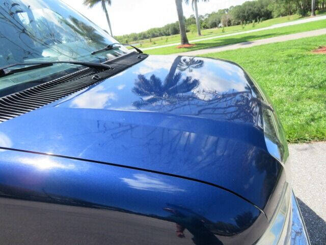 2011 Ford E-Series E-350 SD XLT