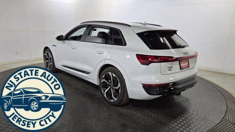 2024 Audi Q8 e-tron quattro Premium Plus