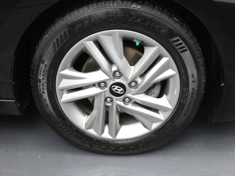 2019 Hyundai Elantra Value Edition