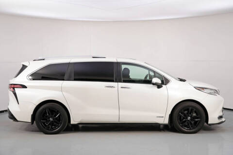 2021 Toyota Sienna Limited 7-Passenger
