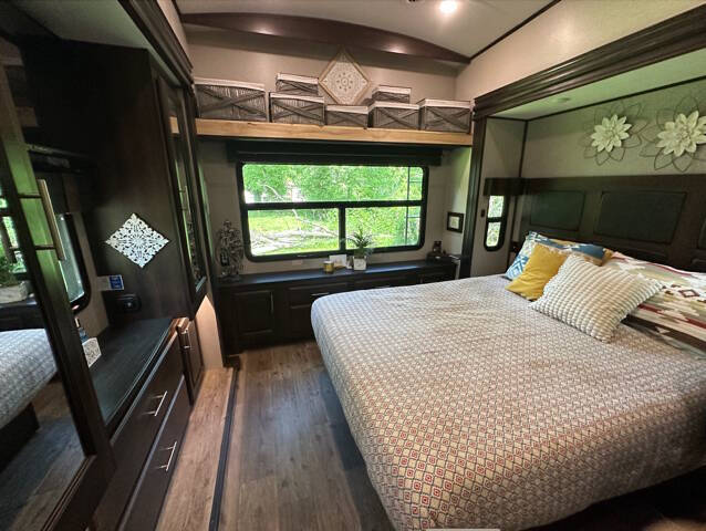 2020 Jayco North Point 383FKWS