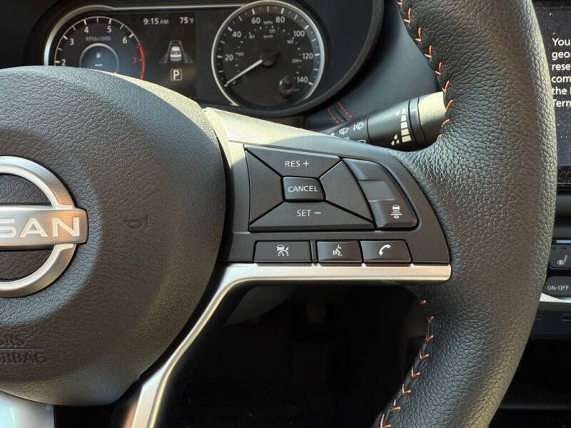 2025 Nissan Versa SR