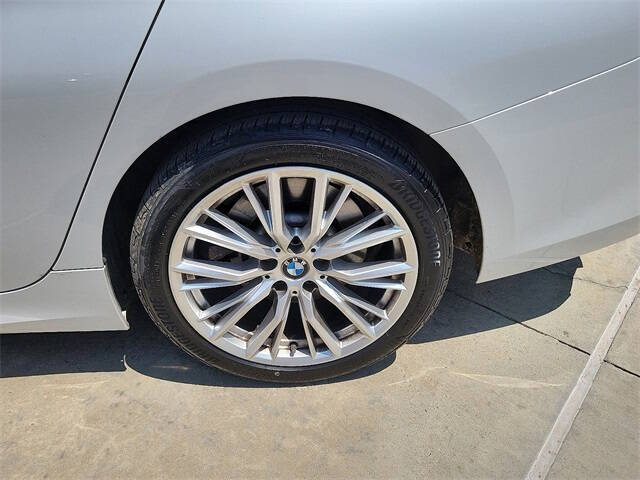 2023 BMW 3 Series 330i xDrive