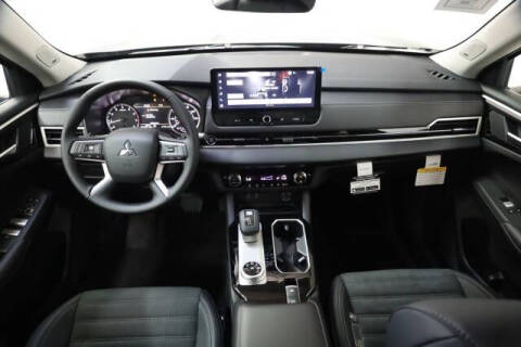 2025 Mitsubishi Outlander SEL