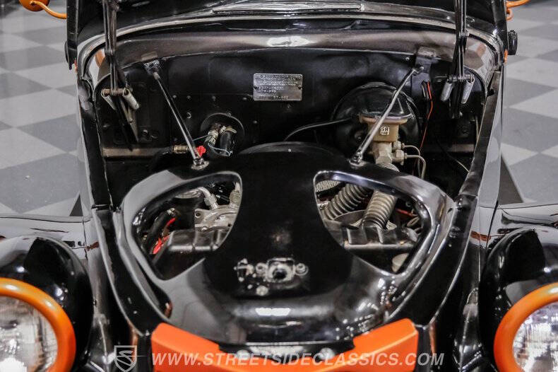 1937 Chrysler Desoto