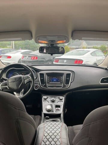 2015 Chrysler 200 Limited