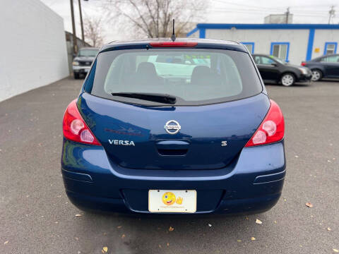 2007 Nissan Versa 1.8 S