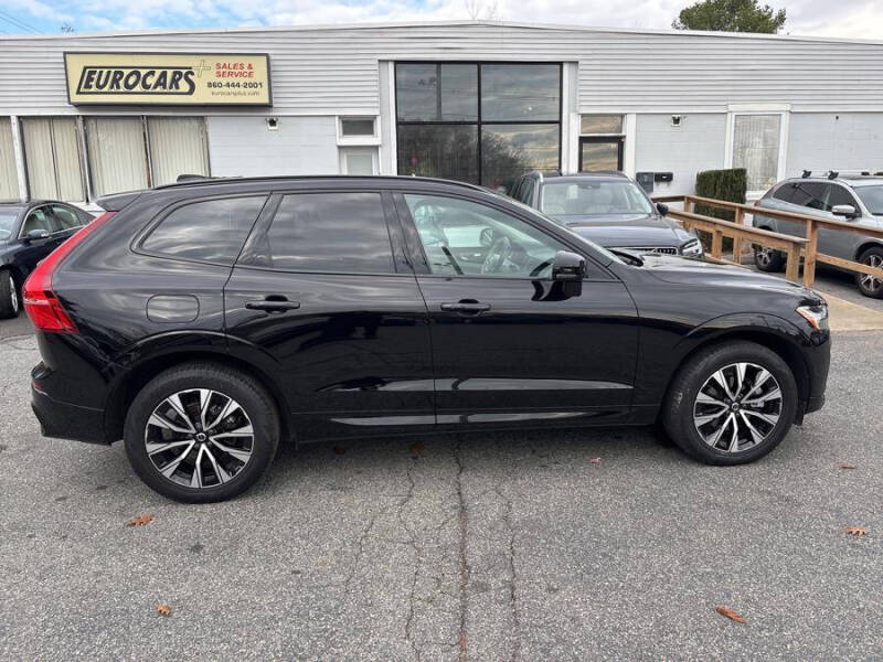 2024 Volvo XC60 B5 Plus Dark Theme