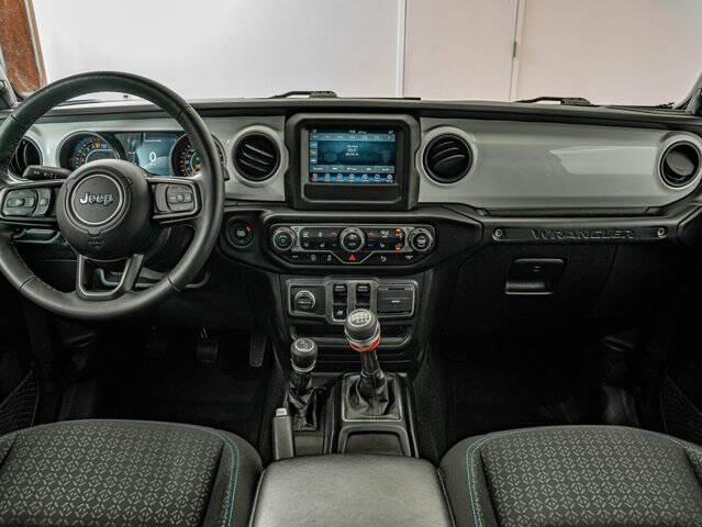 2021 Jeep Wrangler Islander