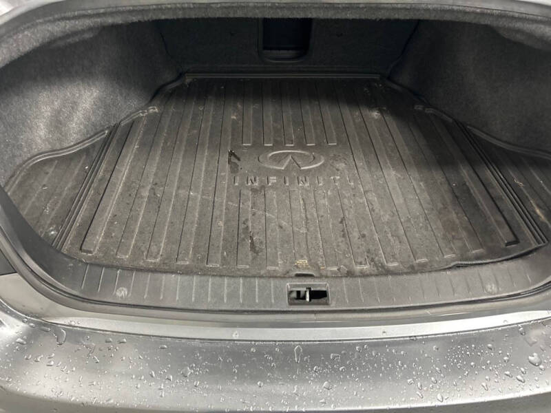 2015 Infiniti Q50