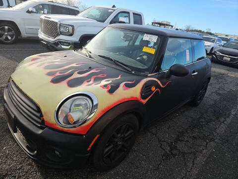 2011 MINI Cooper for sale at Virginia Auto Mall in Woodford VA