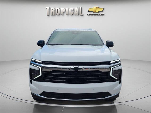 2025 Chevrolet Suburban LS