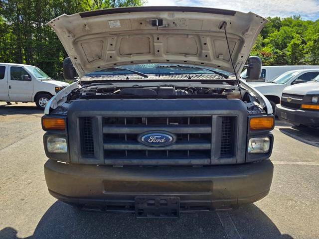 2011 Ford E-Series E-350 SD