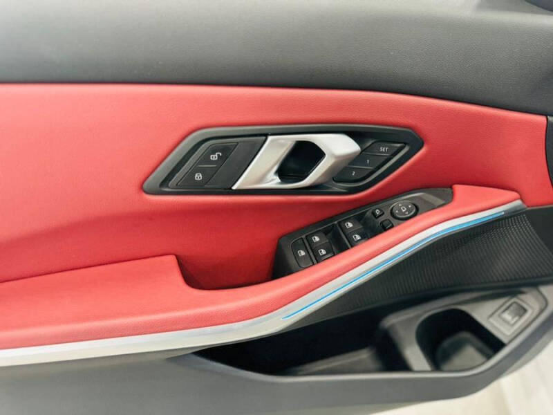 2025 BMW 3 Series 330i xDrive