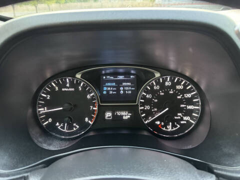2014 Nissan Pathfinder SV