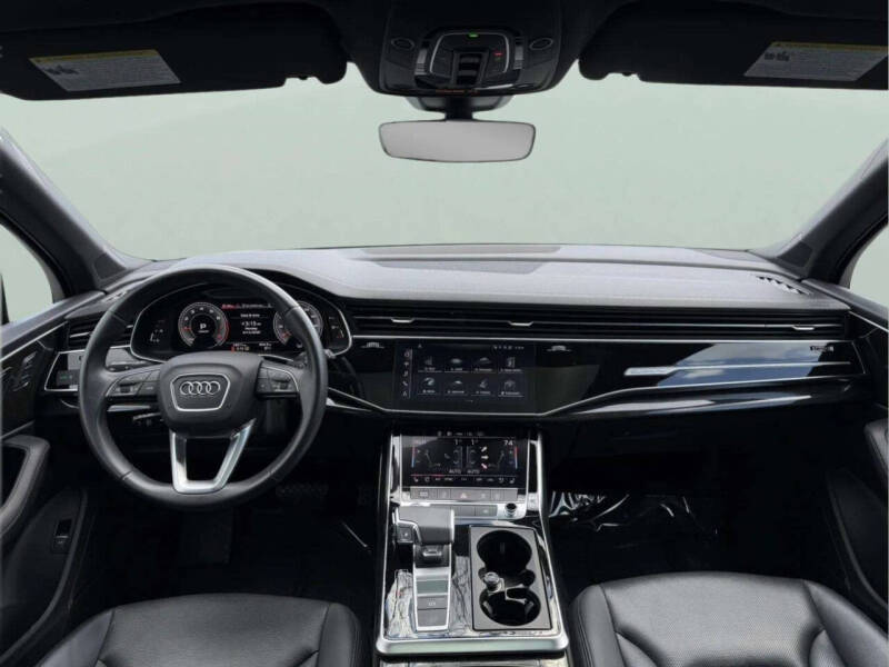2023 Audi Q7 quattro Premium Plus 55 TFSI