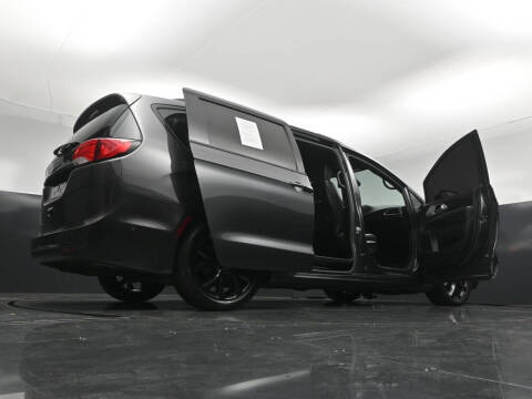 2019 Chrysler Pacifica Touring L Plus