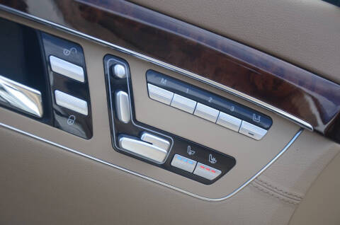 2011 Mercedes-Benz S-Class S 550