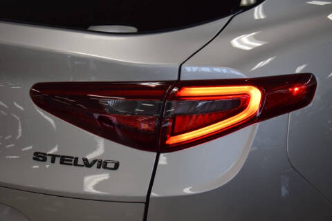 2021 Alfa Romeo Stelvio Sprint