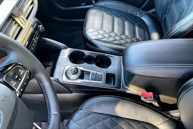 2024 Ford Escape Hybrid Platinum