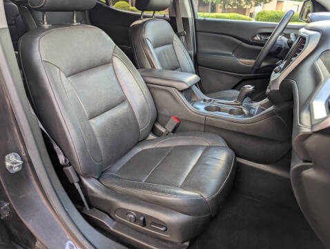 2017 GMC Acadia SLT-1