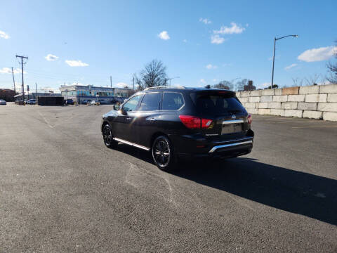 2020 Nissan Pathfinder S