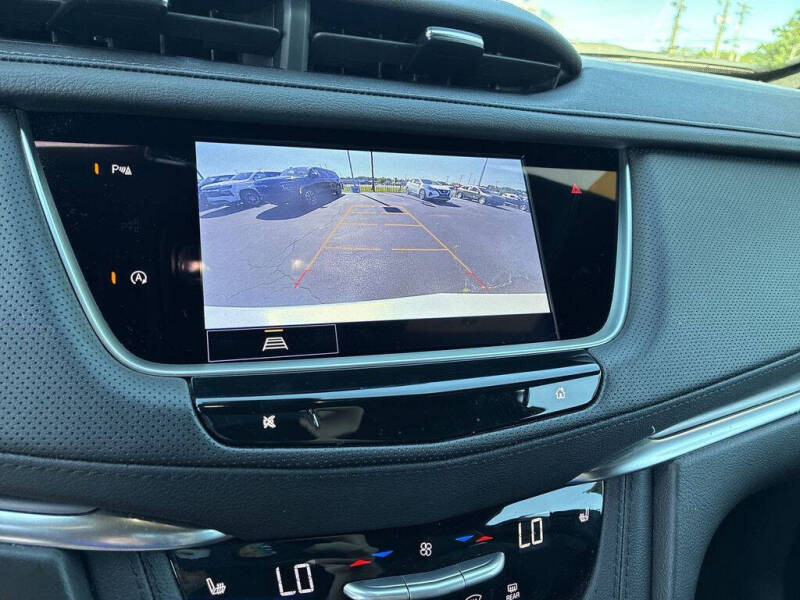 2025 Cadillac XT5 Luxury