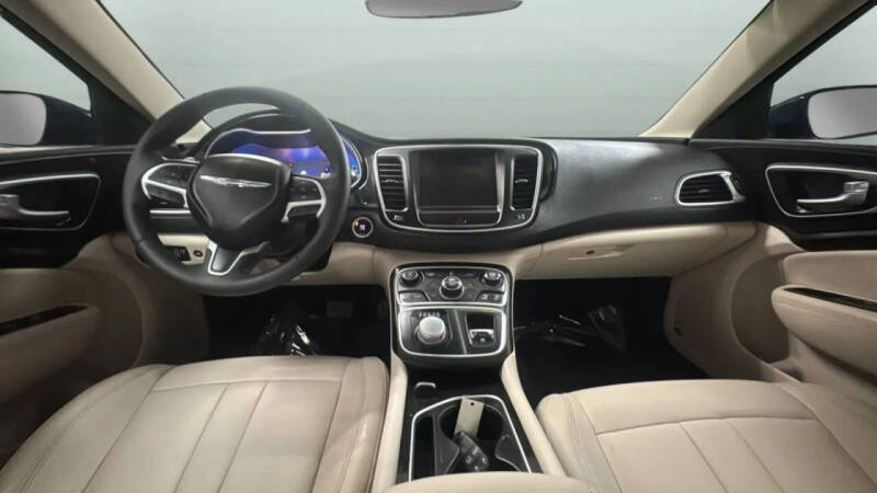2015 Chrysler 200 C