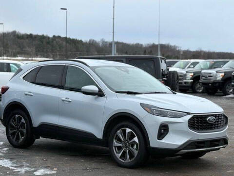 2025 Ford Escape Platinum