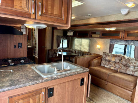 2012 Forest River Wildcat ExtraLite 26BHS
