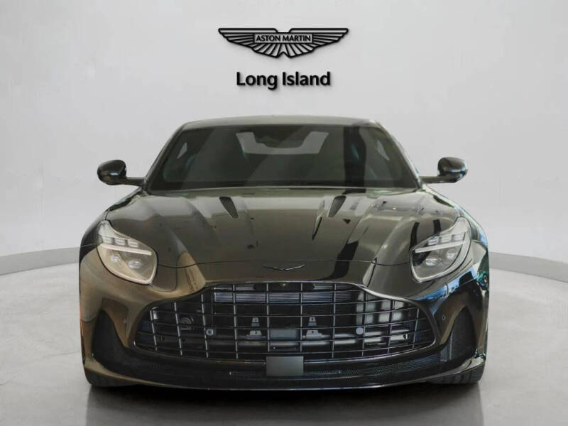 2025 Aston Martin DB12 V8