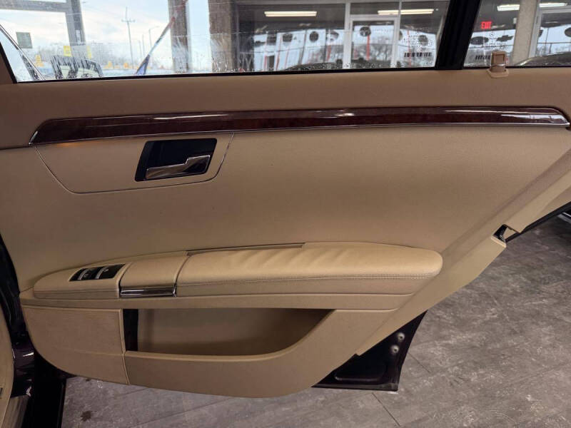 2010 Mercedes-Benz S-Class S 550 4MATIC