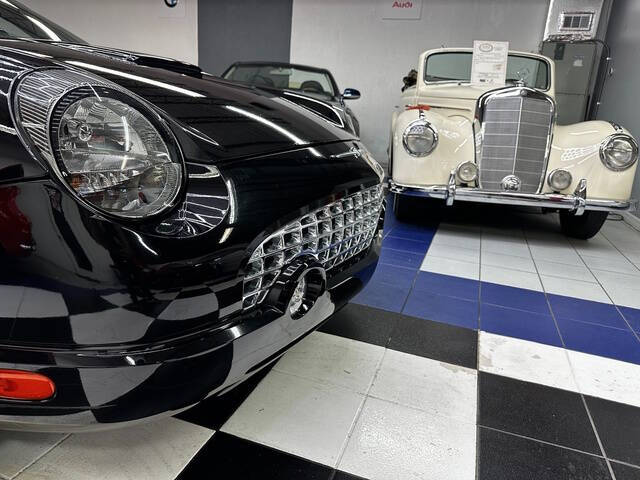 2005 Ford Thunderbird Deluxe