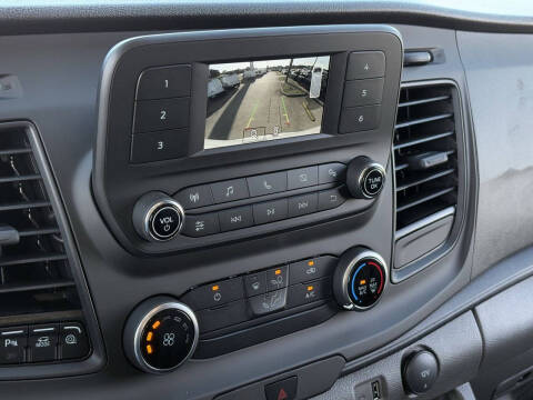2025 Ford Transit 250