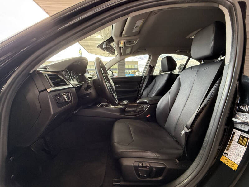 2015 BMW 3 Series 328i