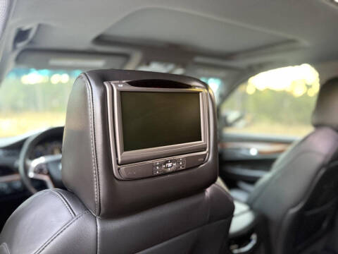 2015 Cadillac Escalade Luxury