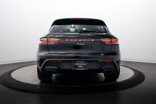 2025 Porsche Macan