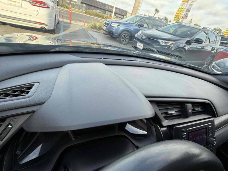 2018 Honda Civic Sport