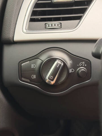 2016 Audi A4 2.0T quattro Premium Plus