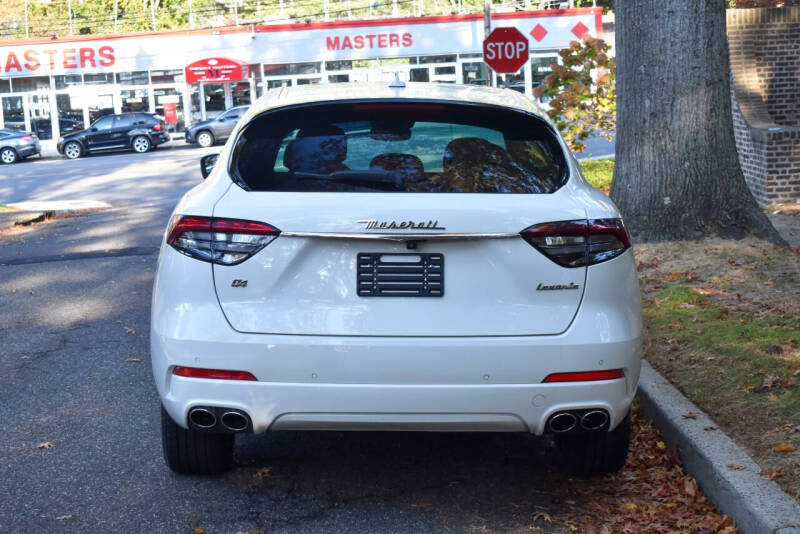 2021 Maserati Levante