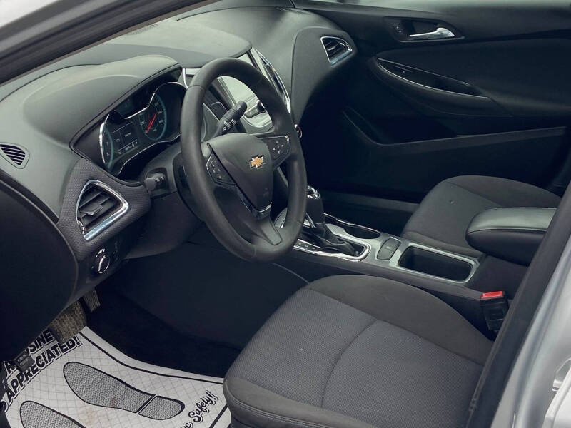 2018 Chevrolet Cruze LT Auto