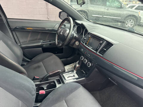 2017 Mitsubishi Lancer LE