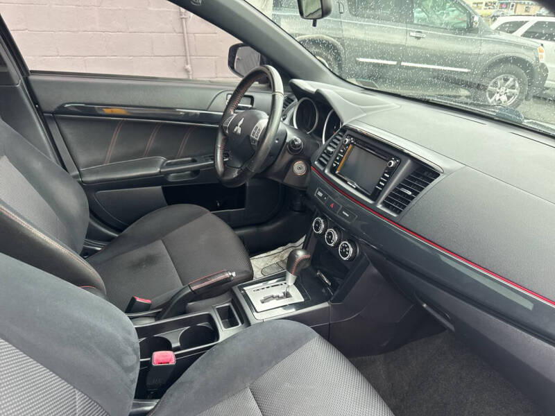2017 Mitsubishi Lancer LE
