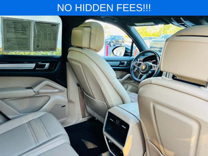 2022 Porsche Cayenne Platinum Edition